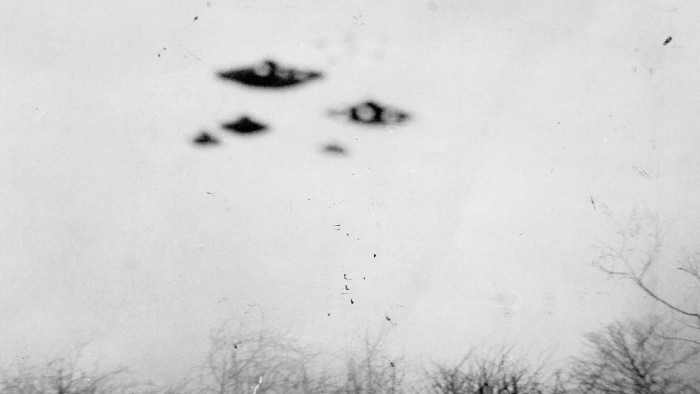 A Group of UFOs Over Sheffield, England, 1962