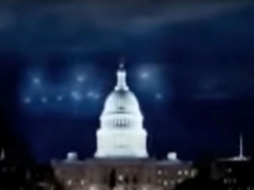 Artist rendering of the UFOs over the Washington, D.C. Capitol building during the July 1952 alleged UFO sightings.
