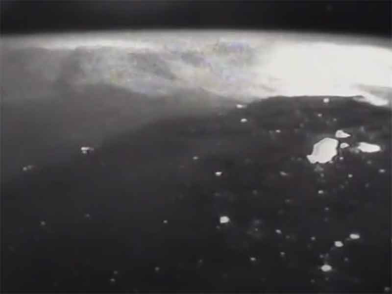 NASA STS-75 Video: UFOs Over Mexico